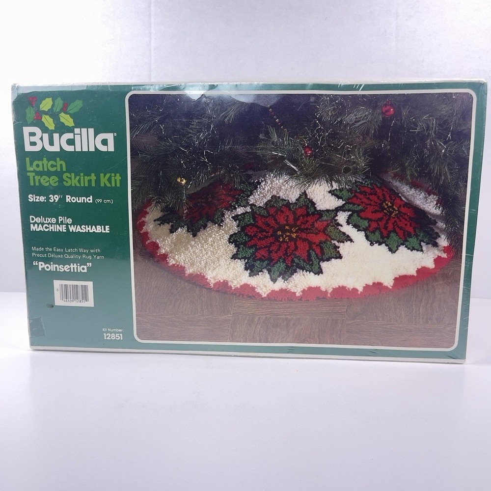 Bucilla Latch Tree Skirt Kit - 39" Round - Poinsettia 12851 - Deluxe Pile - NEW